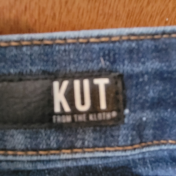Kut Size 4 jeans - Picture 2 of 2
